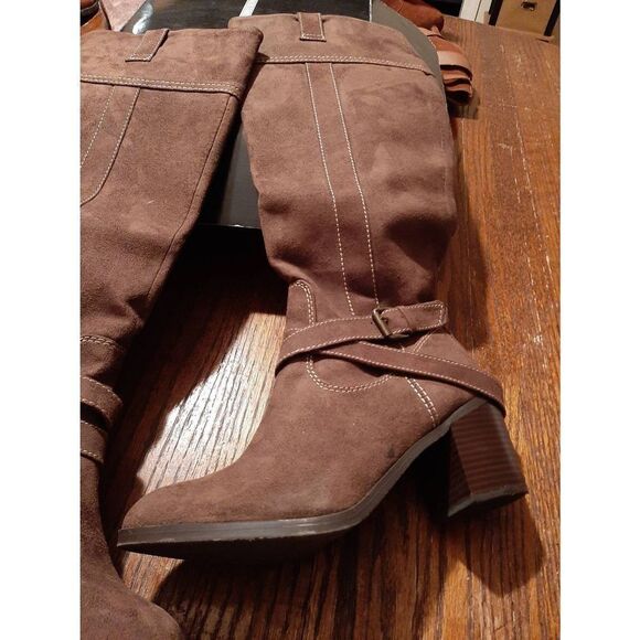 Size 9.5 New Directions Friar Brown Boots Chunky Stacked Heel Side Zip Tall Boot - Picture 2 of 12